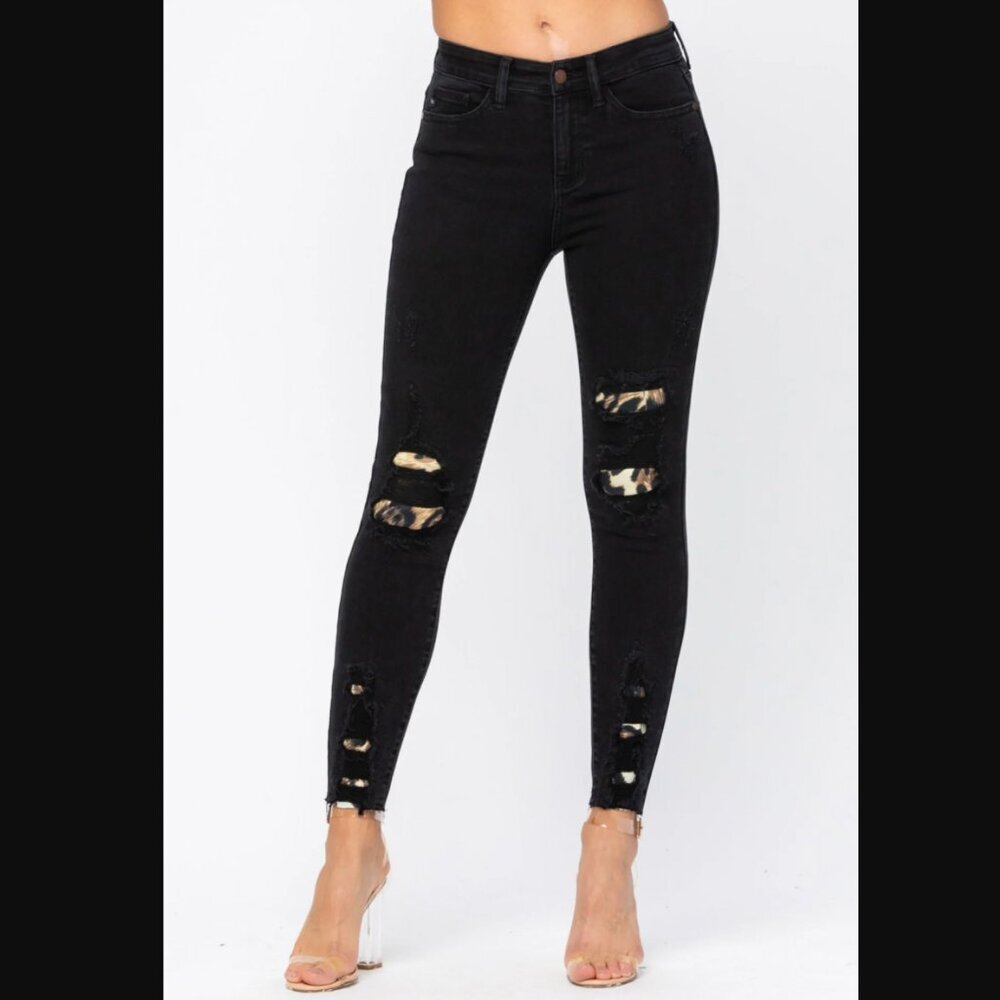 NWT - Judy Blue - Black Destroyed Animal Patch Skinny Jeans - Picture 4 of 5